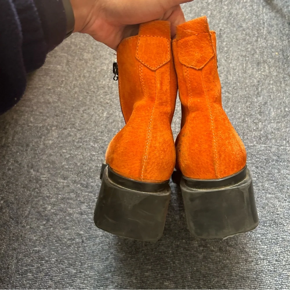 Orange suede mini platform boots, orange Bogner boots